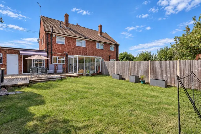 Archers Way, High Wycombe, HP14, photo 1