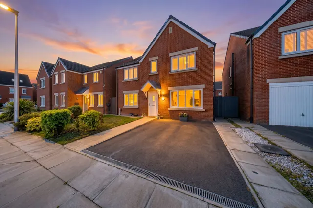 Swallow Crescent, Maghull, L31, photo 1