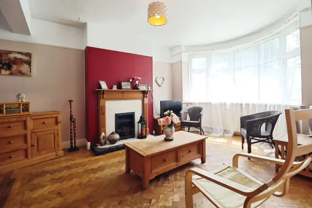 Wordsworth Avenue, Penarth, CF64, photo 3