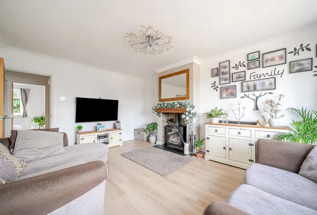 Photo 2 — Pearsall Road, Gloucestershire, Longwell Green, BS30 9BE