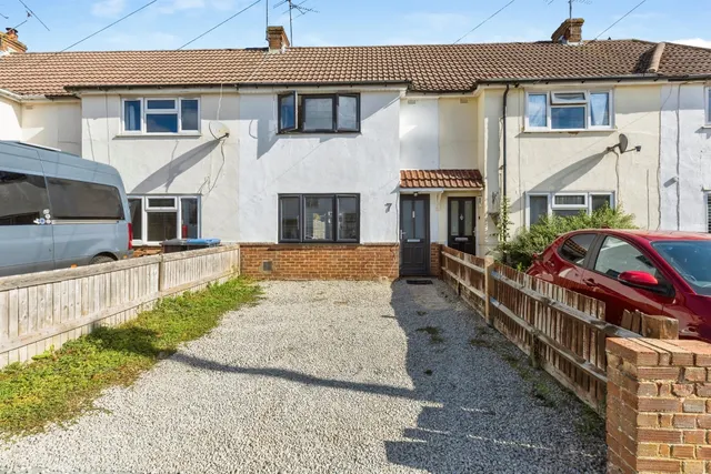 Woodleigh Road, Burgess Hill, photo 1
