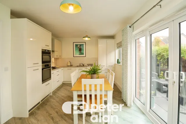 Monmouth Castle Drive, Newport, NP20, photo 2