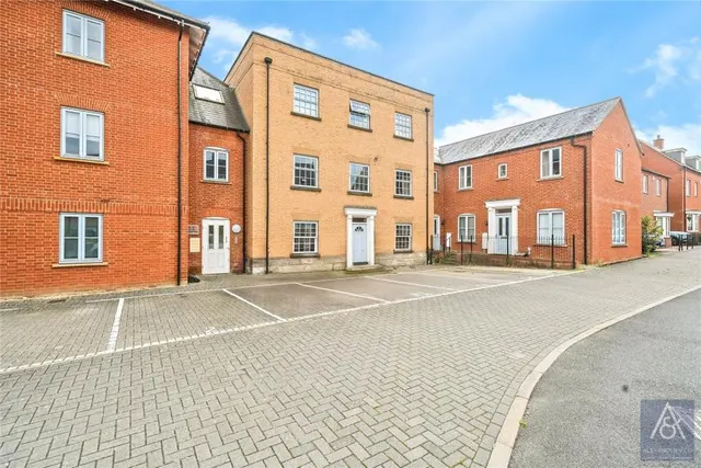 Needlepin Way, Buckingham, MK18, photo 1