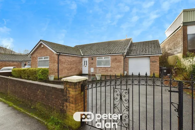 Riverside Close, Merthyr Tydfil, CF48, photo 1