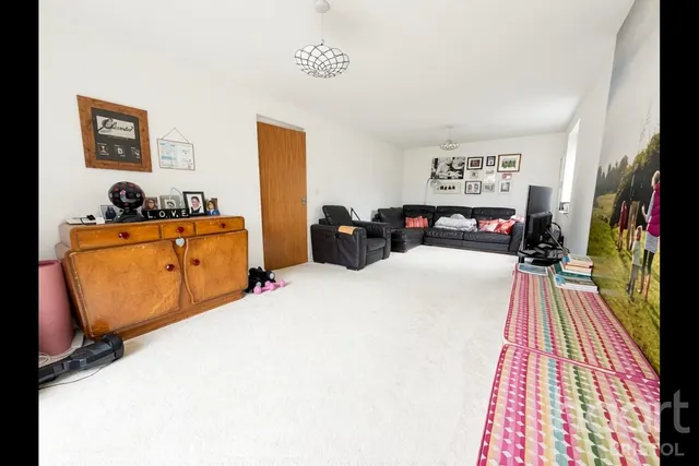 Bristol Road, Bristol, BS14, photo 3