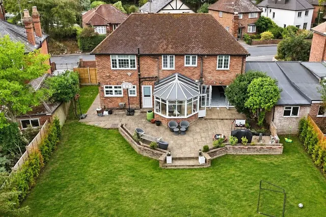 Middle Hill, Egham, TW20, photo 2