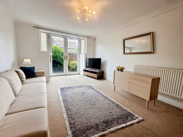 Photo 3 — 115 Vesper Road, Kirkstall