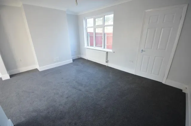 Chelmsford Avenue, Grimsby, DN34, photo 3