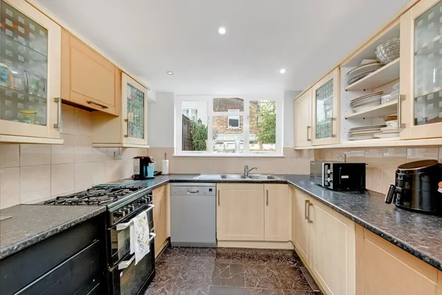 Berrymead Gardens, W3, photo 2