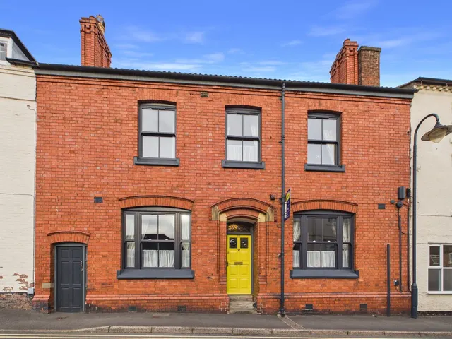 St. Marys Street, Whitchurch, photo 1