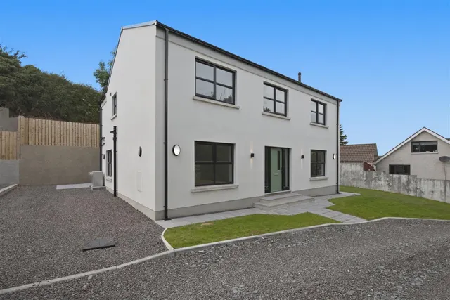 Moss Road, Ballynahinch, BT24, photo 1