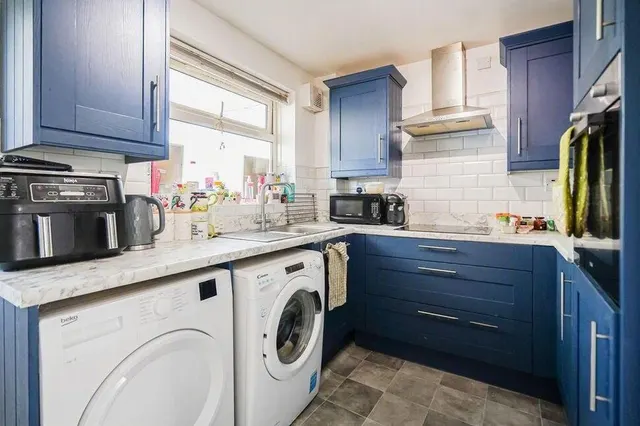 Hellebore Close, Nottingham, NG5, photo 2