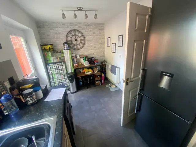 Cae Garw Pontypridd, CF38, photo 2