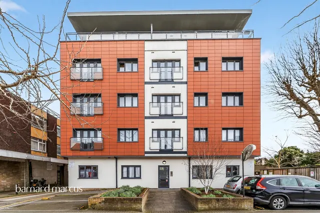 London Road, Mitcham, photo 1