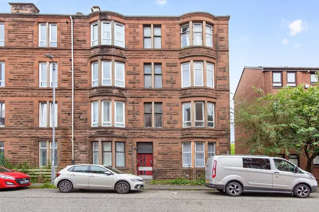 Budhill Avenue, Glasgow, photo 1