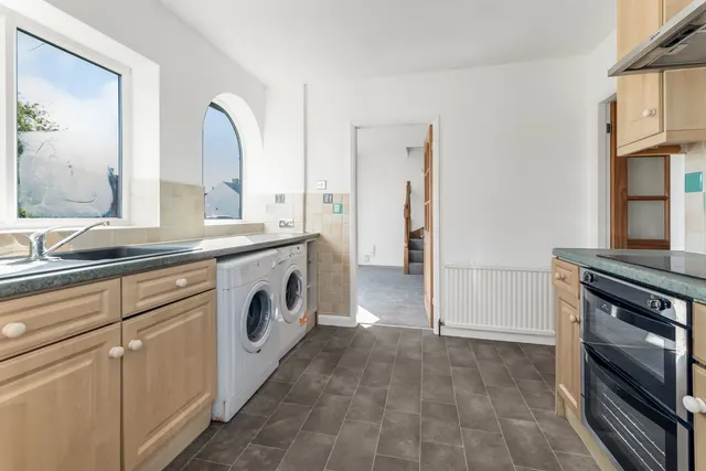 Ash Close, York, YO31, photo 2
