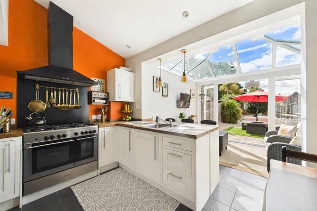City Road, Tilehurst, RG31, photo 2