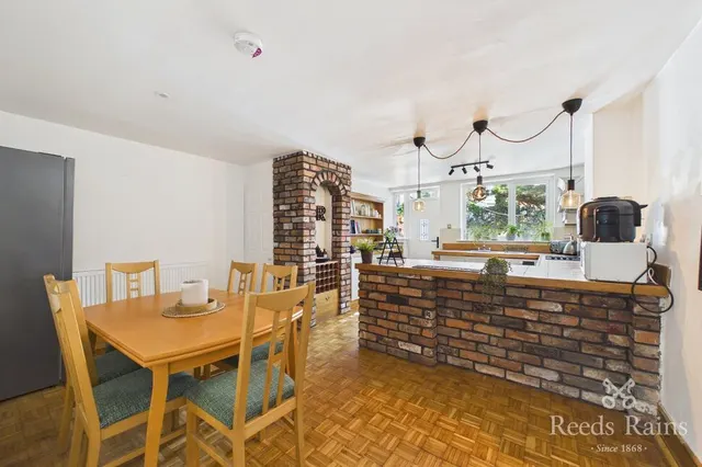 Broadstone Road, Stockport, SK4, photo 3