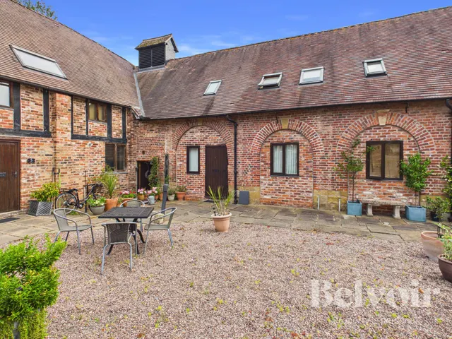 King Charles Barns, Madeley, Telford, TF7, photo 1