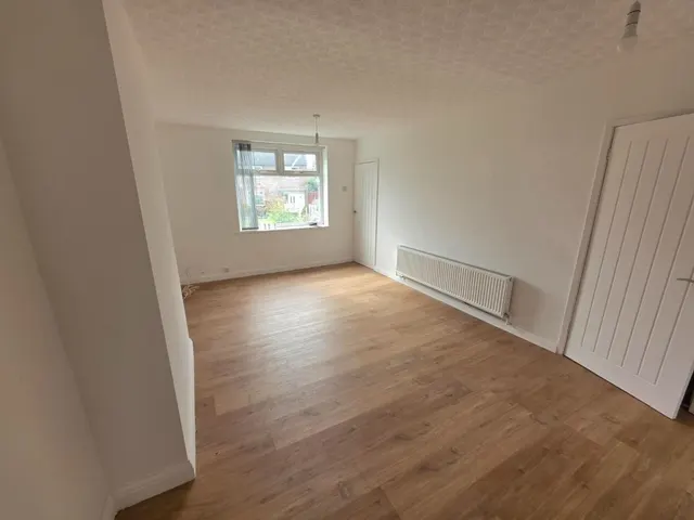 Rowrah Crescent, Middleton, M24, photo 2