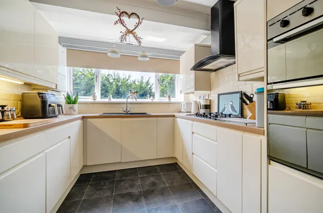 Broadpark Road, Paignton, Devon, TQ3