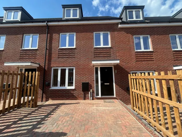 Brass Lane, B16, photo 1