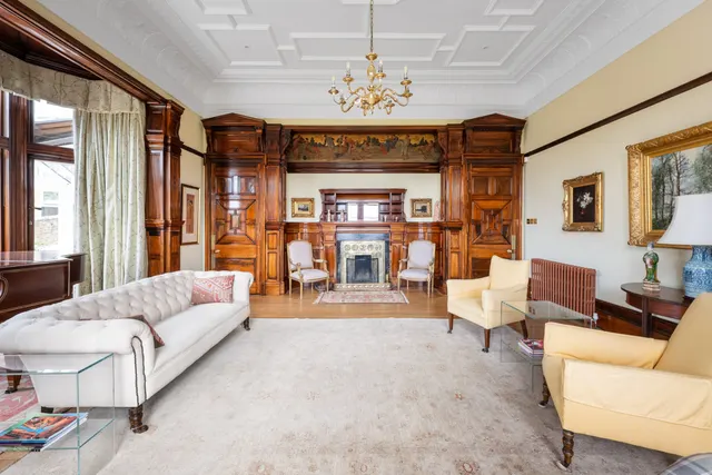 Photo 3 — Dykeneuk, 40 Dalziel Drive, Pollokshields, G41 4HY