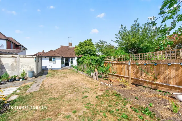 Lawrence Avenue, New Malden, KT3, photo 3
