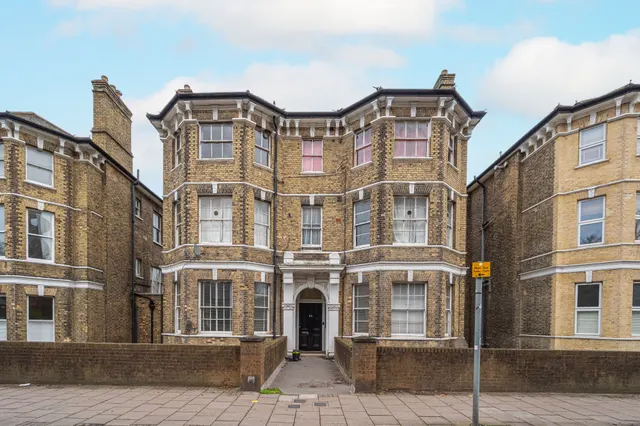 Photo 3 — Flat A, 85 Anerley Road, London