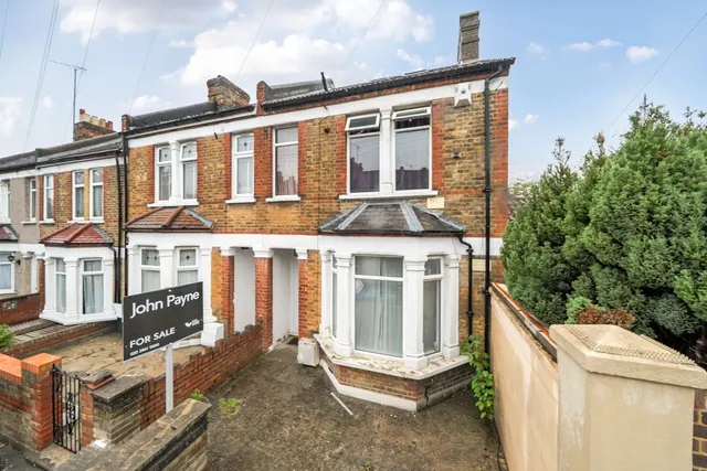 Myrtledene Road, SE2, photo 1