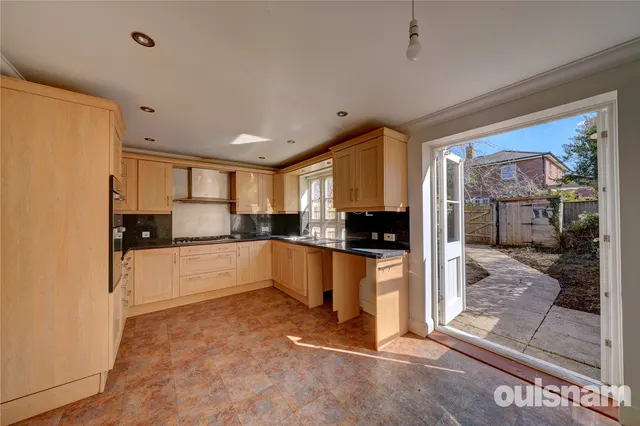 Photo 2 — Hammond Court, Galton Way, Hadzor, Droitwich, WR9 7EY
