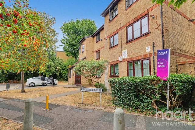 Yunus Khan Close, London, E17, photo 1