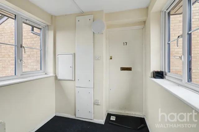 Yunus Khan Close, London, E17, photo 3