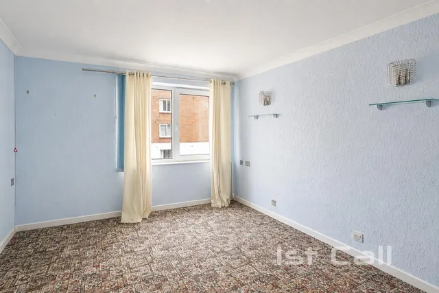 Holland Road, Westcliff-On-Sea, photo 2