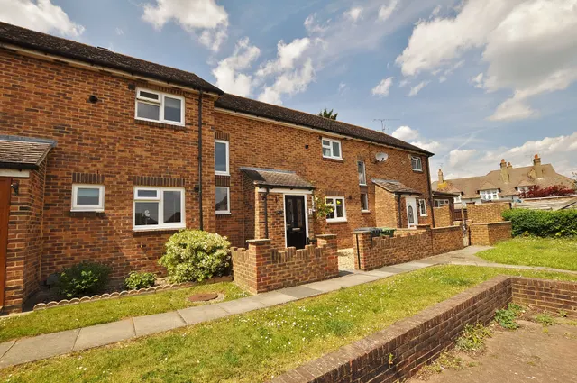 Emmanuel Close, Guildford, GU2, photo 1