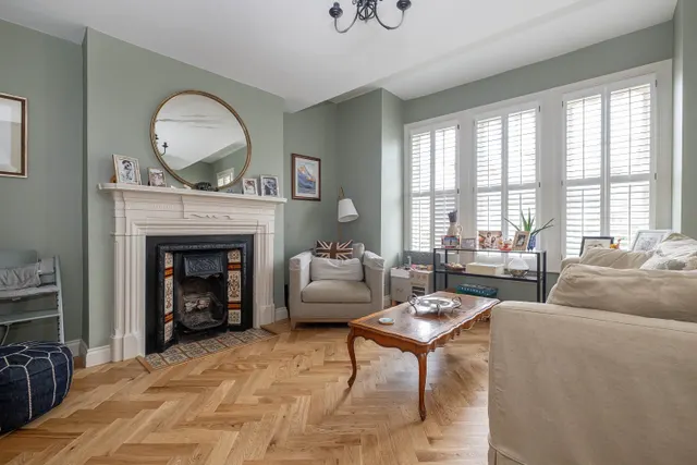 Photo 2 — Salford Road, London, SW2