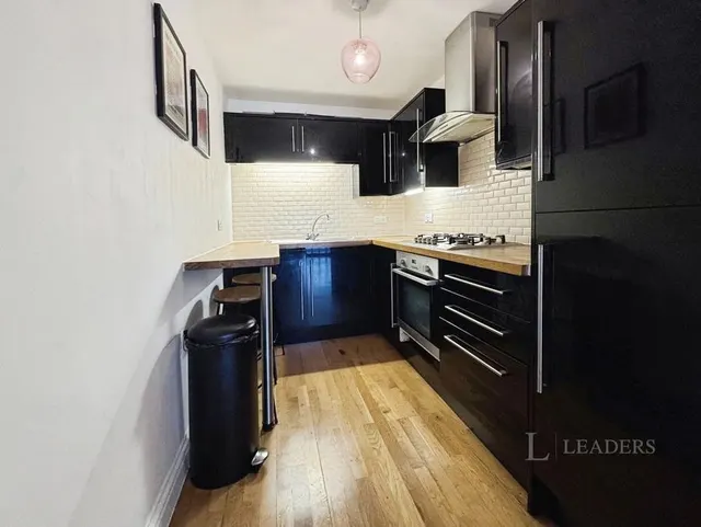 Portland Road, London, SE25, photo 2