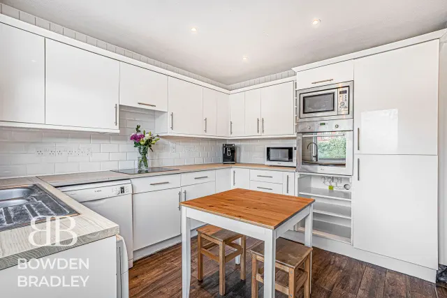 Aileen Walk, Stratford, E15, photo 2
