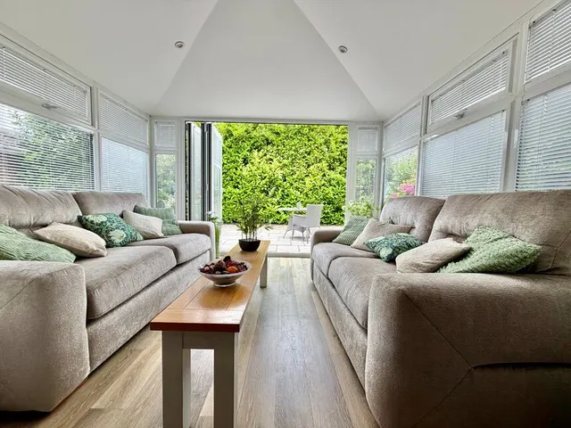 Photo 3 — Beach Close, Evesham, Worcestershire, WR11