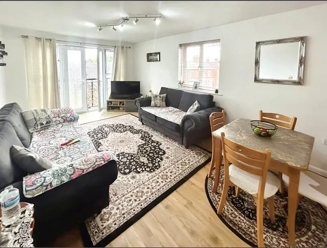 Barnsdale Close, Loughborough, LE11, photo 3