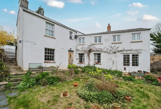 Ryeworth Road, Gloucestershire, Charlton Kings, GL52 6LT, photo 1