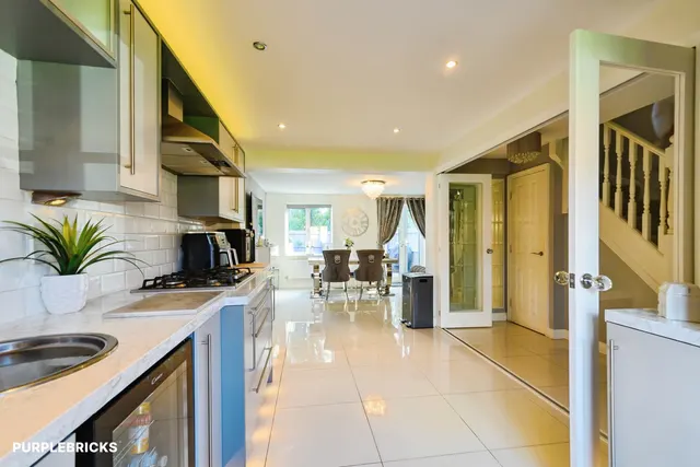Hallbridge Gardens, Bolton, BL1, photo 2