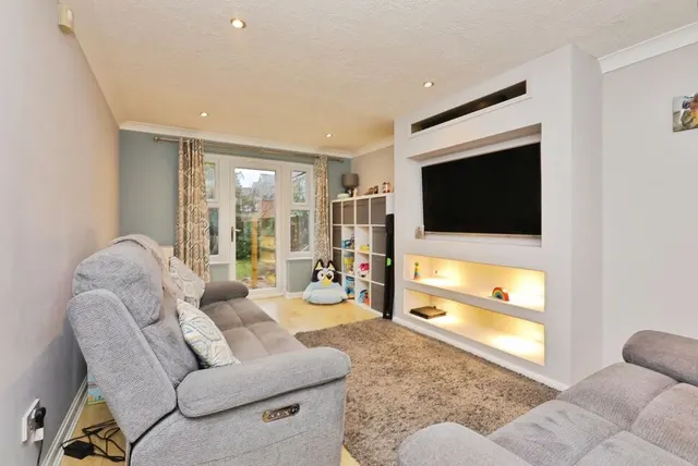 Siskin Court, Gateford, S81, photo 3