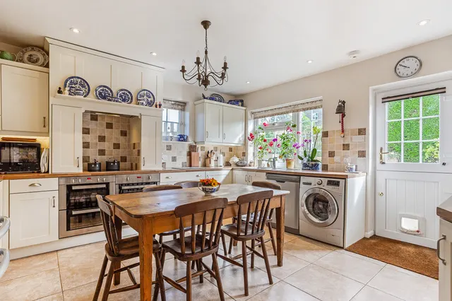 Photo 3 — Notgrove, Cheltenham, GL54