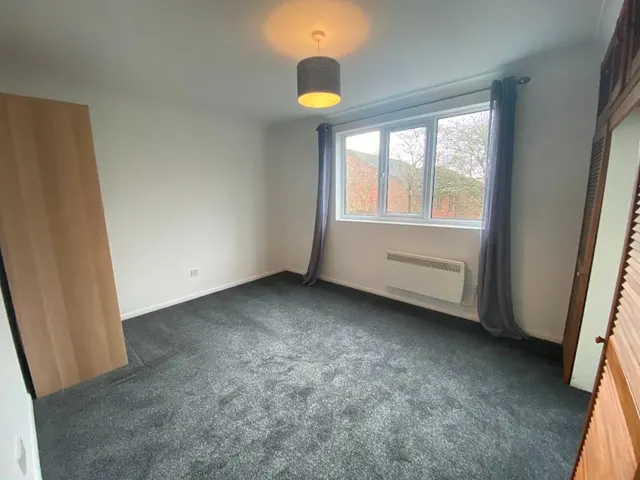 Marney Road, Grange Park, SN5, photo 3