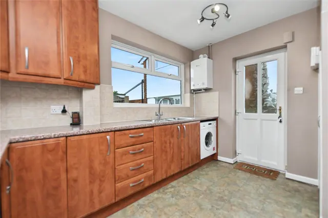 The Roundway, Morley, LS27, photo 3