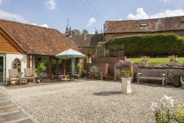 5 bedroom house — Froxfield Marlborough SN8