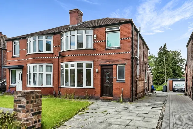 Room 1 Parrs Wood Road, photo 1