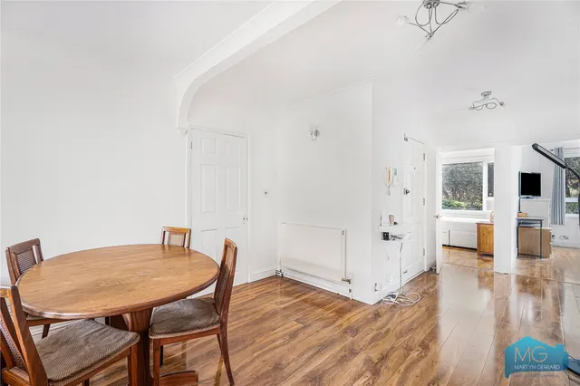 Aylmer Road, London, N2, photo 2