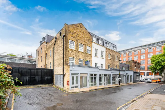 Flat 6, 7 Hermes Street, London, photo 1